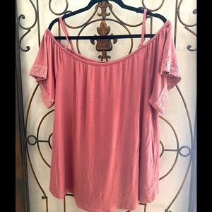 Lane Bryant. SZ 14/16. Mauve. Cold Shoulder Loose Top